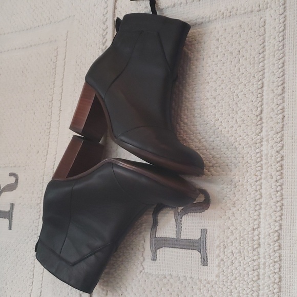 TOMS LUNATA BOOTIE - Picture 3 of 13